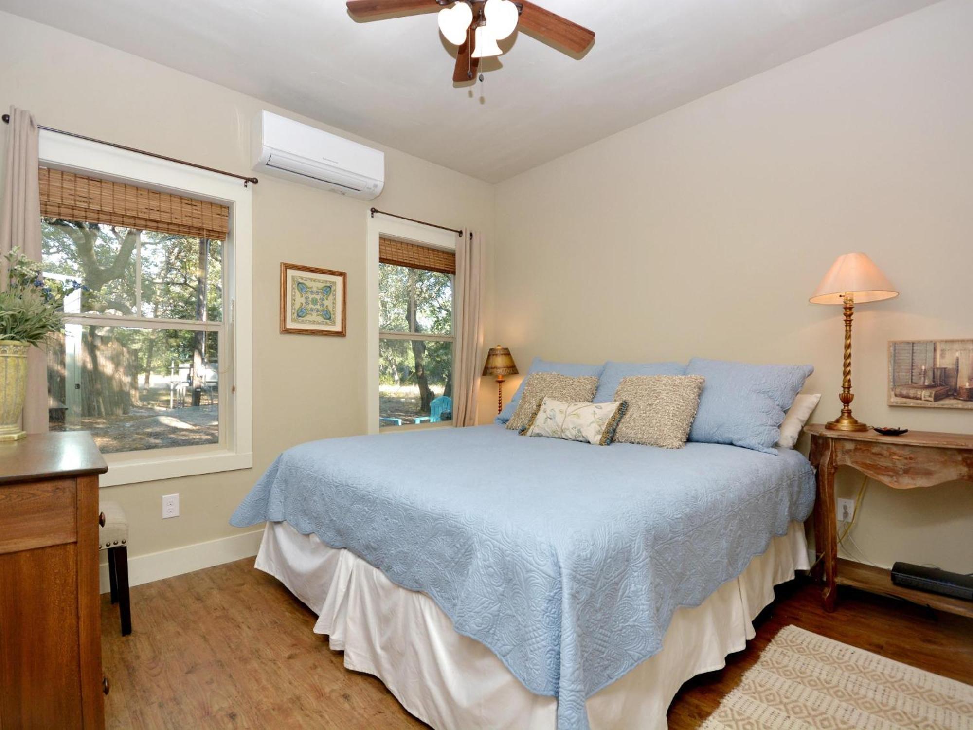 Cabins At Flite Acres - Desert Willow Wimberley Εξωτερικό φωτογραφία